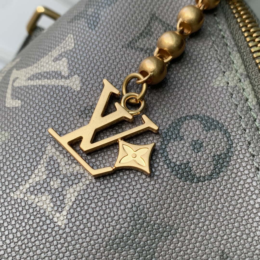 LV M27181 Louis Vuitton Vagabond Hobo Bag Khaki