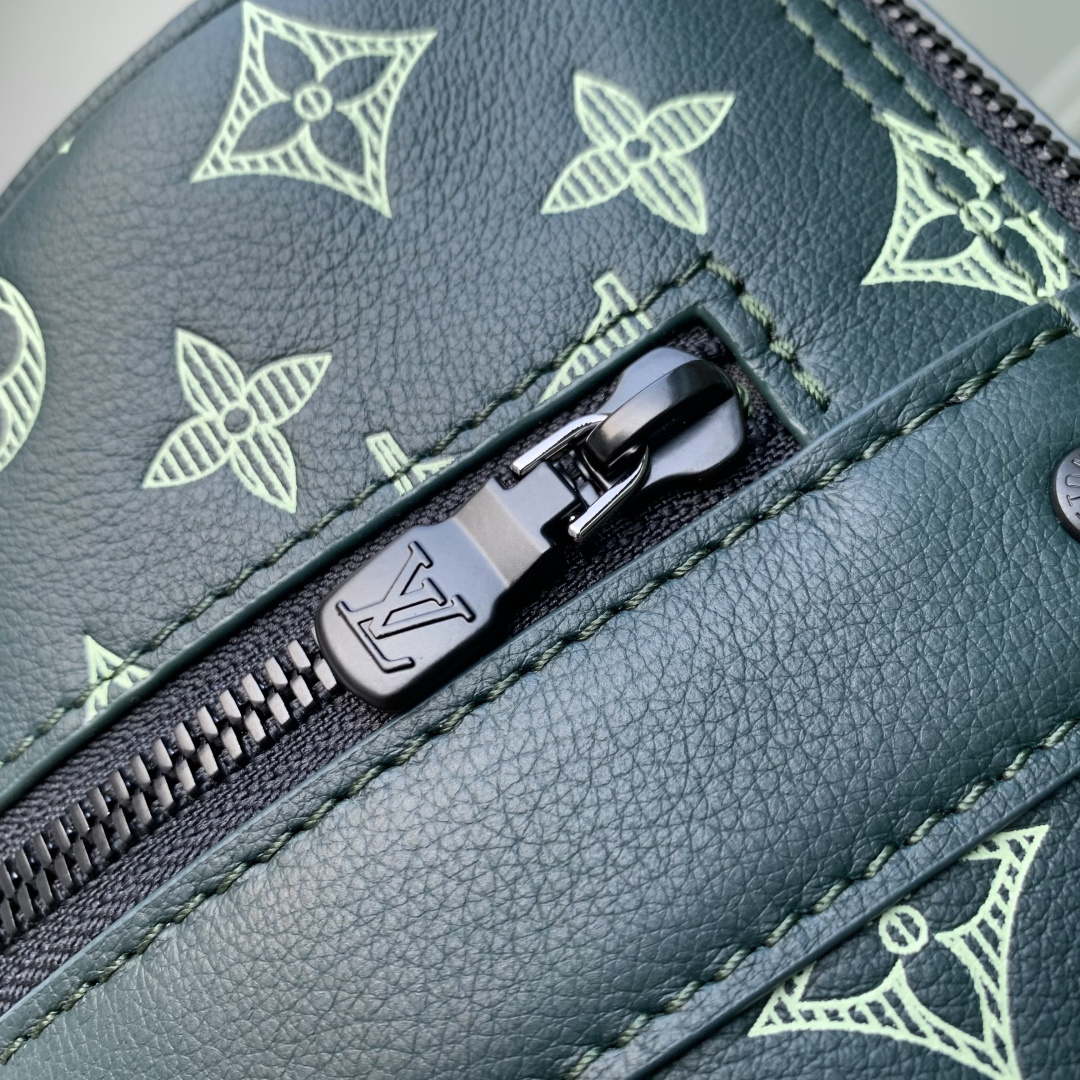 LV M27184 Louis Vuitton City Keepall Bag Forest Green