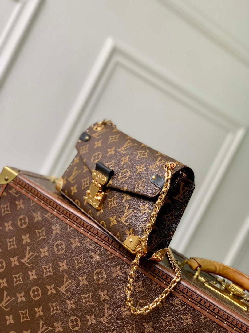 LV M27266 Louis Vuitton Trunkie East West Handbag