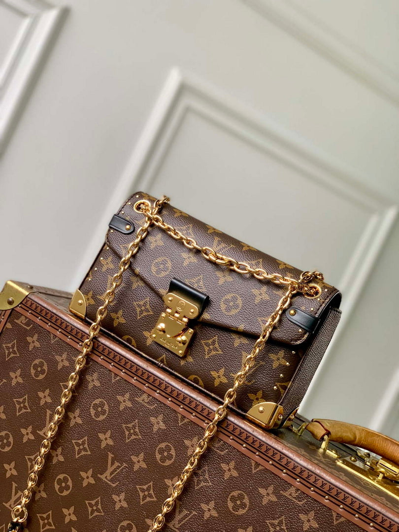 LV M27266 Louis Vuitton Trunkie East West Handbag