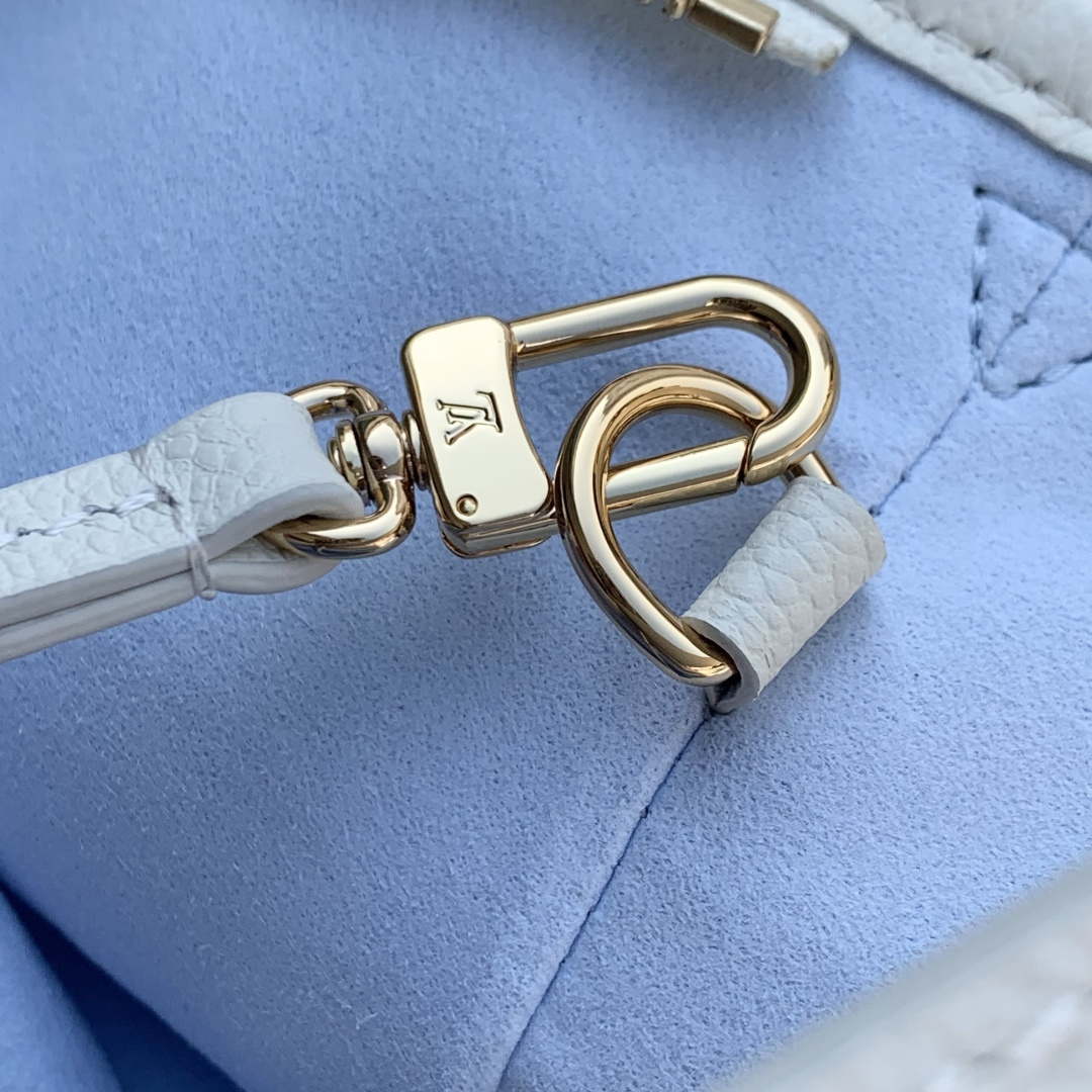LV M27573 Louis Vuitton CarryAll PM Bag Milky White/Blue