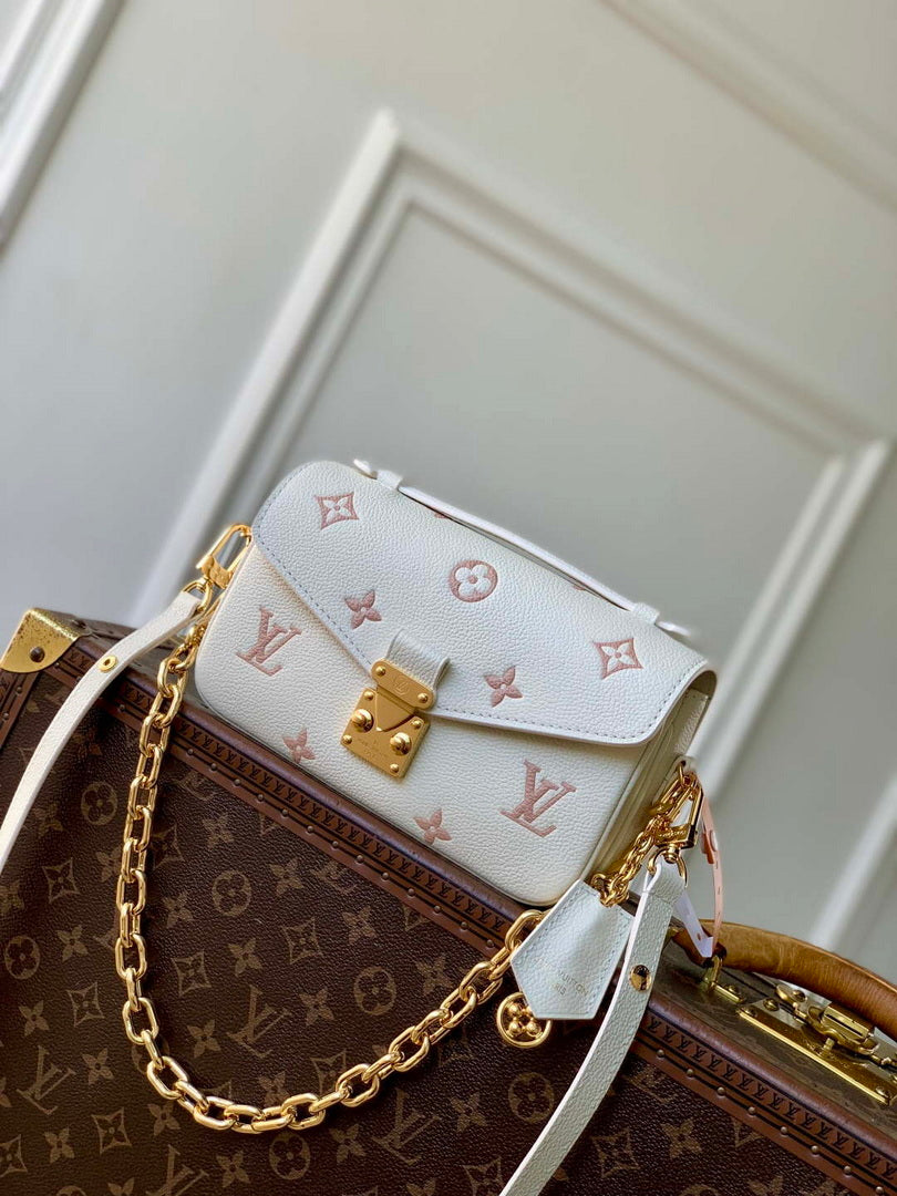 LV M27575 Louis Vuitton Pochette M¨¦tis East West Bag Milky White/Peach