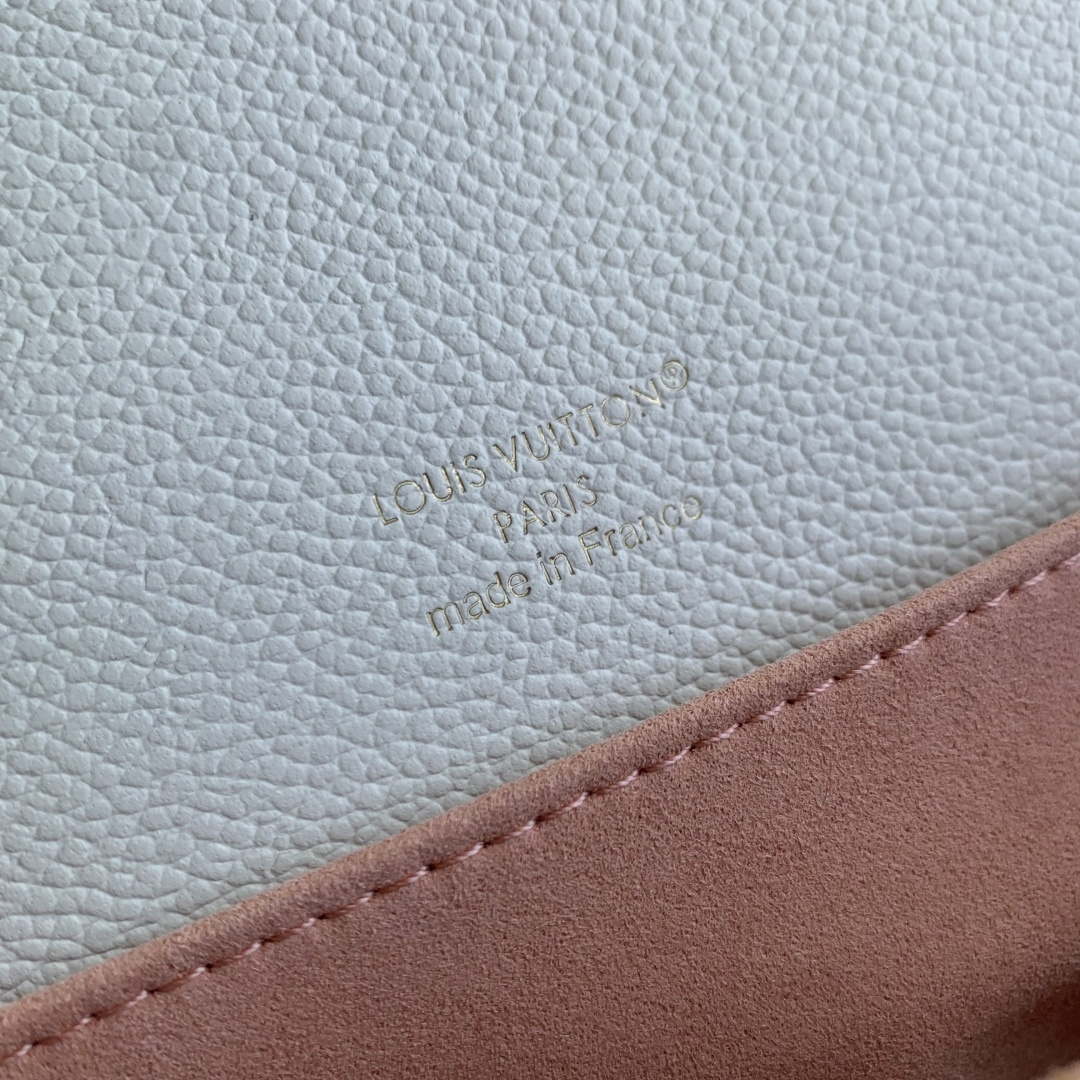 LV M27575 Louis Vuitton Pochette M¨¦tis East West Bag Milky White/Peach