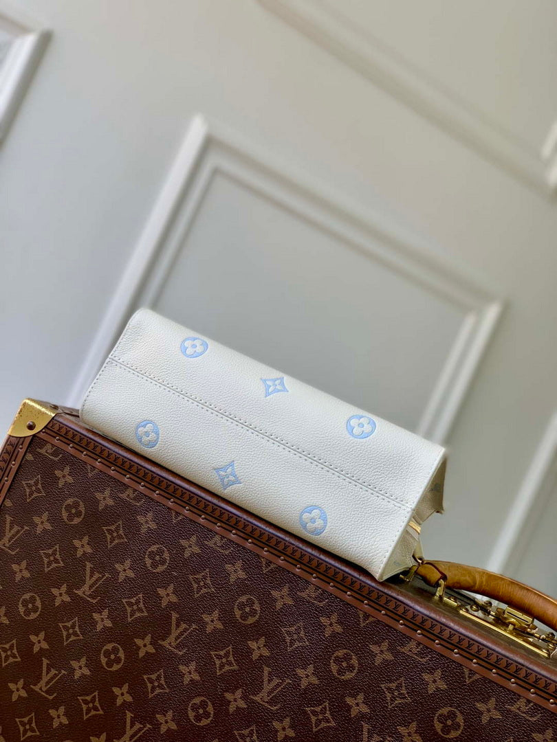 LV M27577 Louis Vuitton OnTheGo East West Bag Milky White/Blue