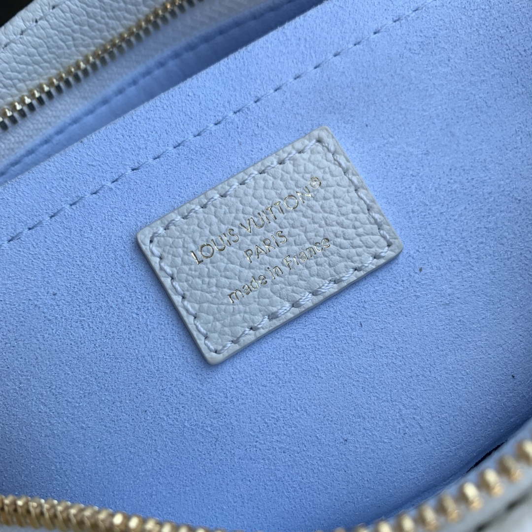 LV M27577 Louis Vuitton OnTheGo East West Bag Milky White/Blue