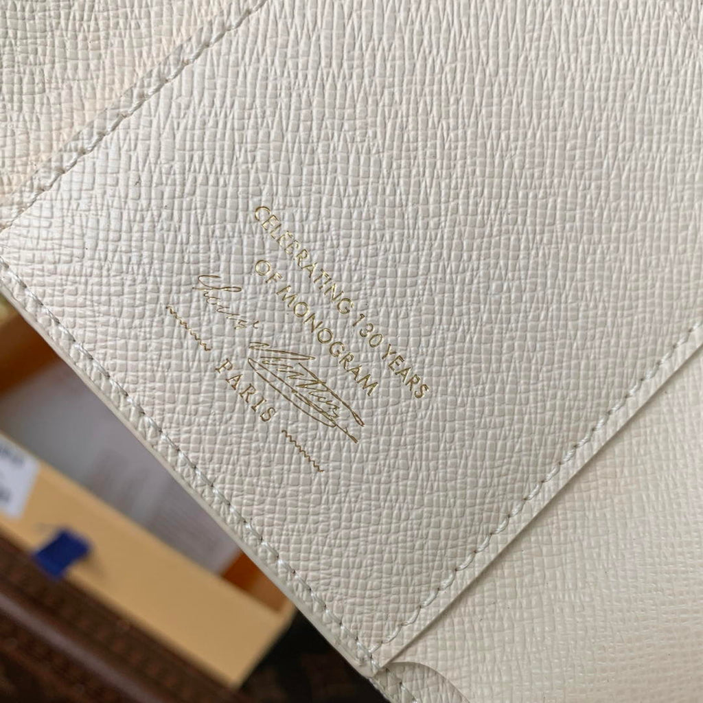 LV M27681 Louis Vuitton Victorine Wallet Other Monogram Canvas Beige Apricot