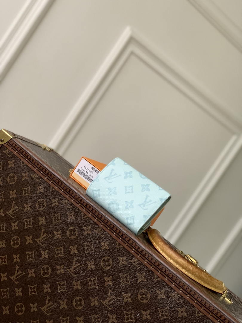 LV M27681 Louis Vuitton Victorine Wallet Other Monogram Canvas Ligth Blue
