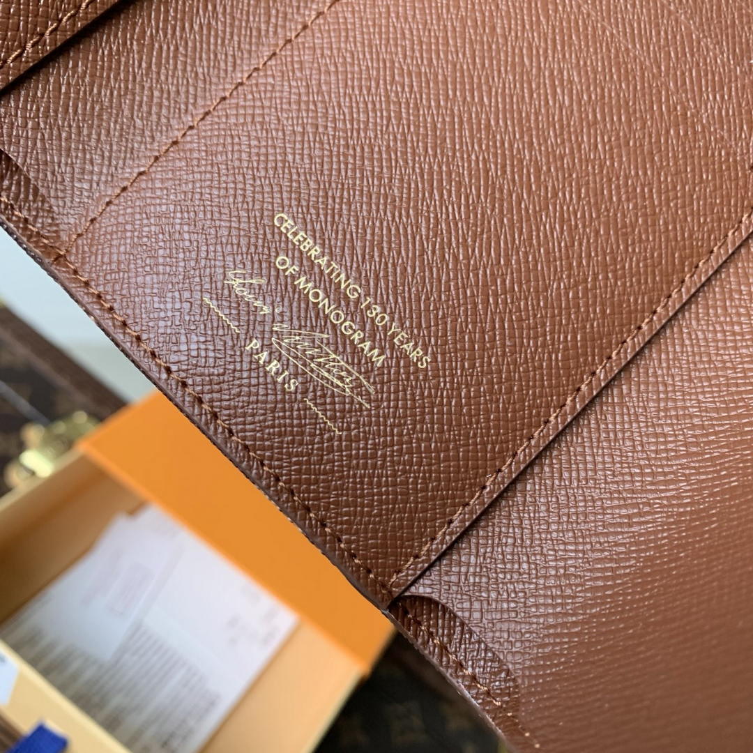 LV M27681 Louis Vuitton Victorine Wallet Other Monogram Canvas Coffe brown