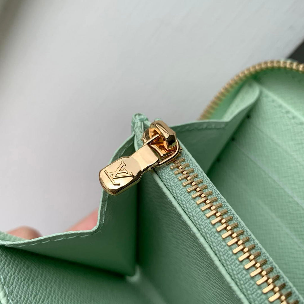 LV M27683 Louis Vuitton Zippy Wallet  Other Monogram Canvas Green