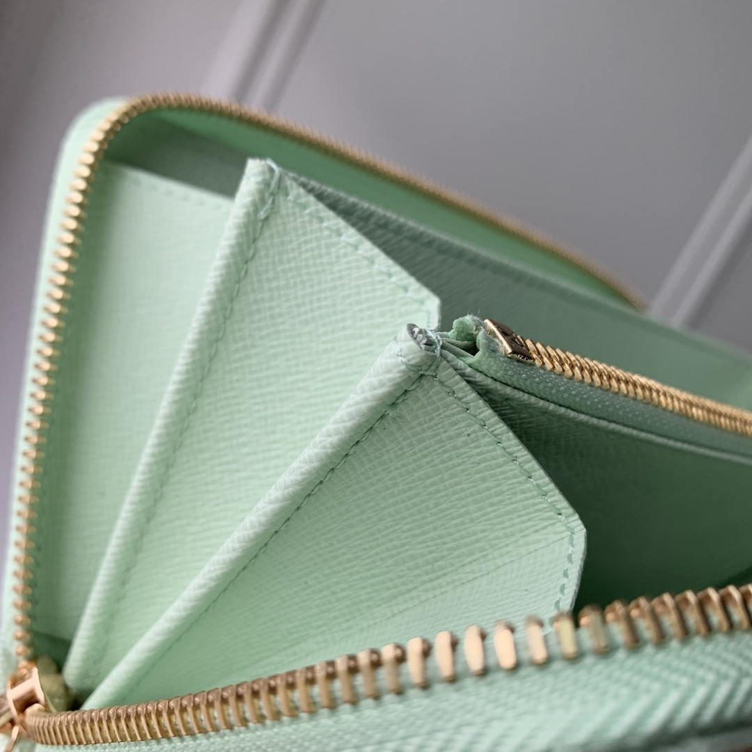 LV M27683 Louis Vuitton Zippy Wallet  Other Monogram Canvas Green