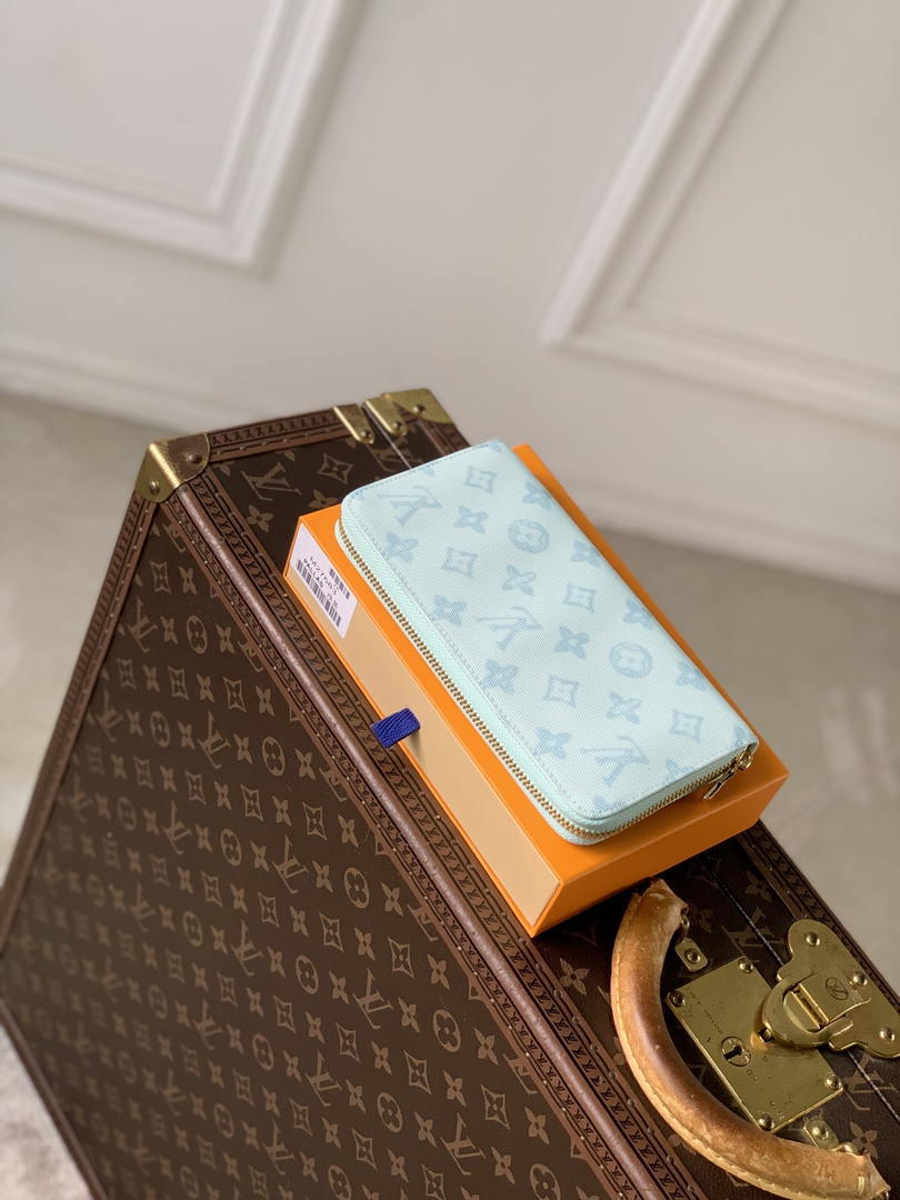 LV M27683 Louis Vuitton Zippy Wallet  Other Monogram Canvas Light Blue