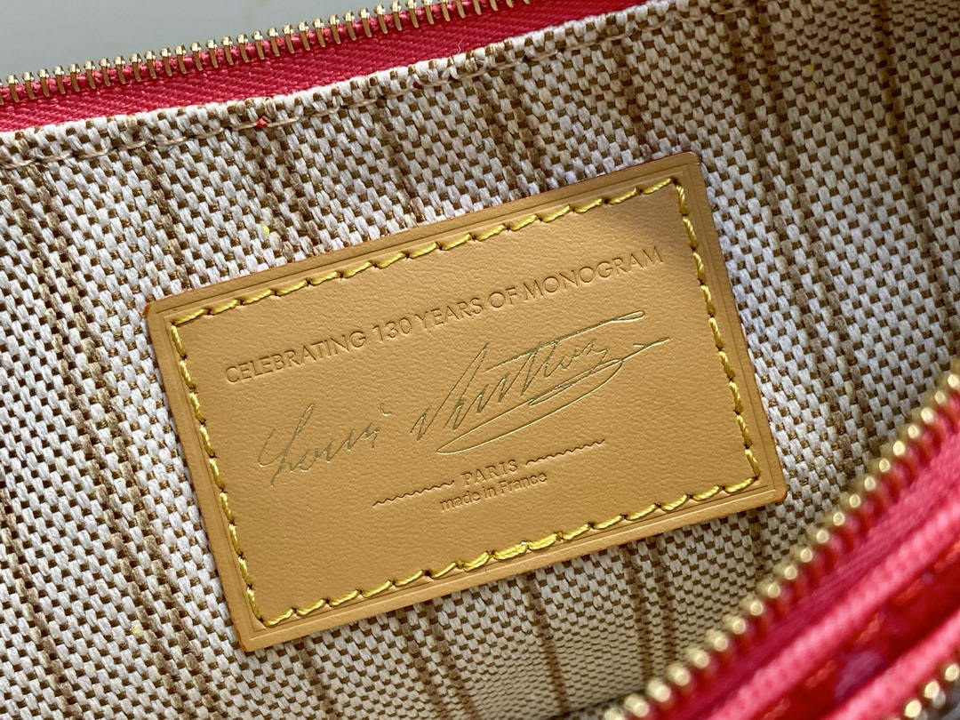 LV M27719 Louis Vuitton Liv Pochette Bag Other Monogram Canvas