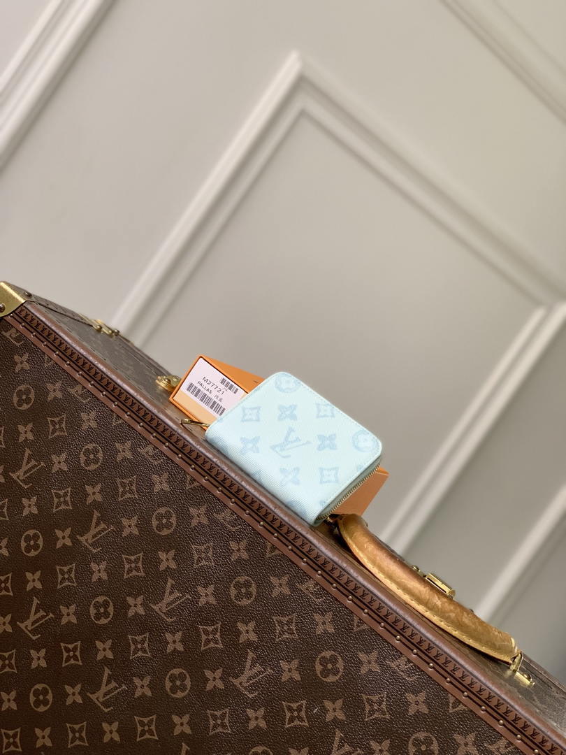 LV M27721 Louis Vuitton Zippy Coin Purse  Other Monogram Canvas  Light Blue