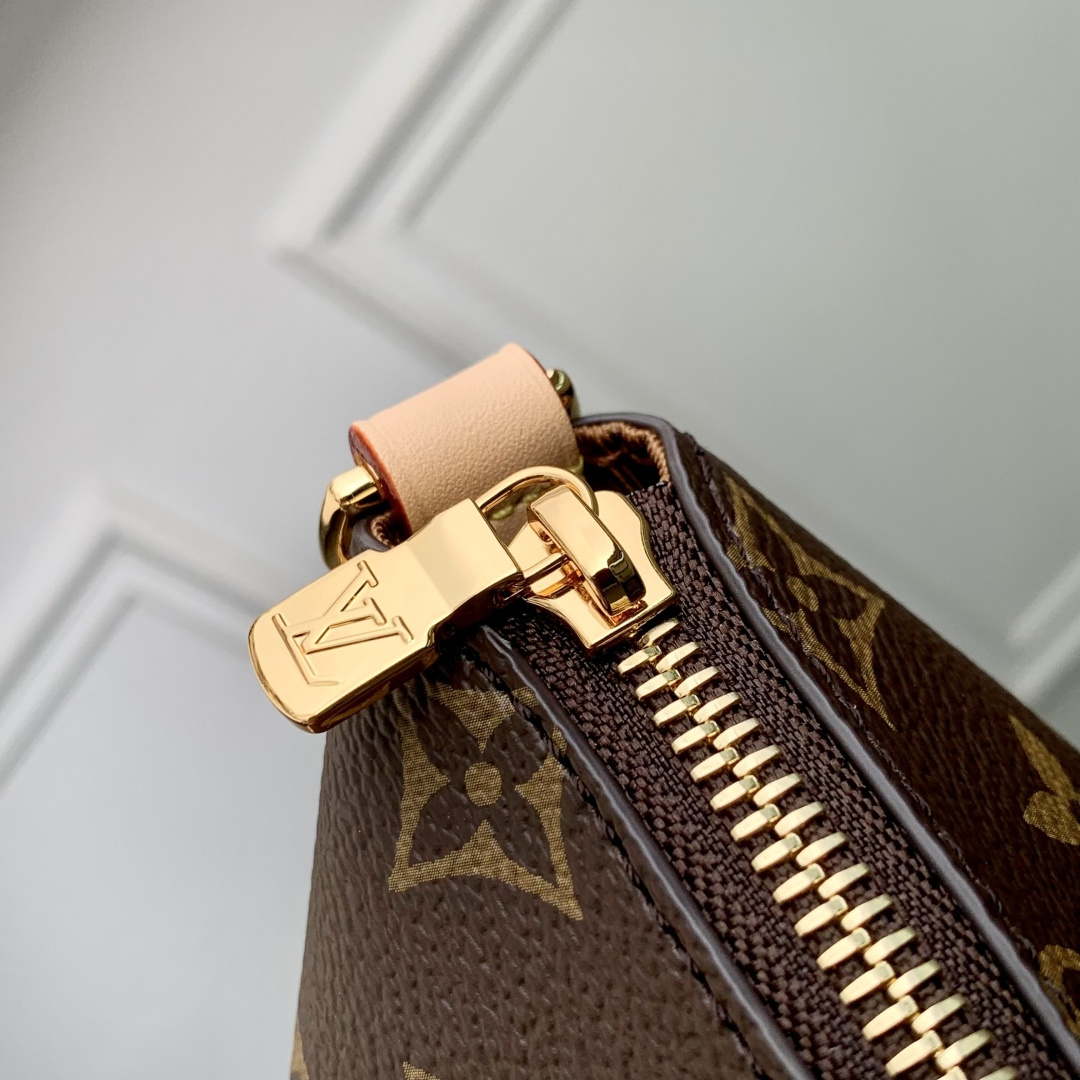 LV M27825 Louis Vuitton Multipass Handbag Monogram