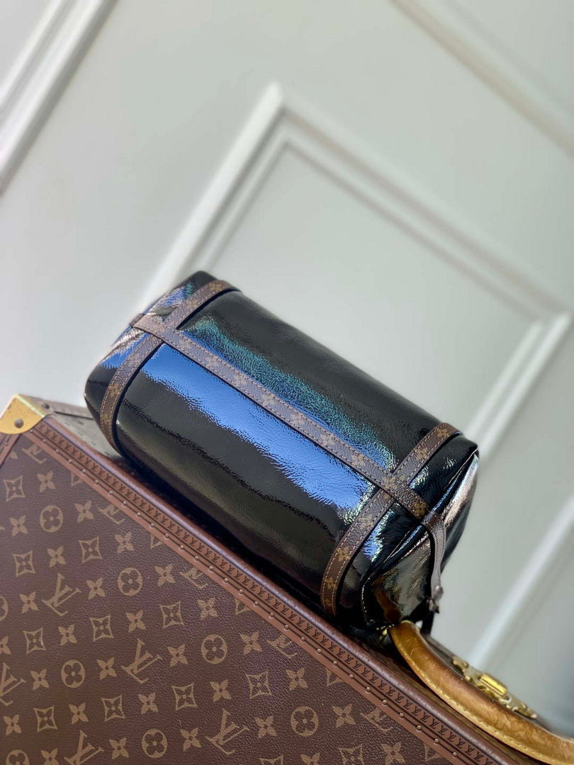 LV M27920 Louis Vuitton Express PM Bag Black
