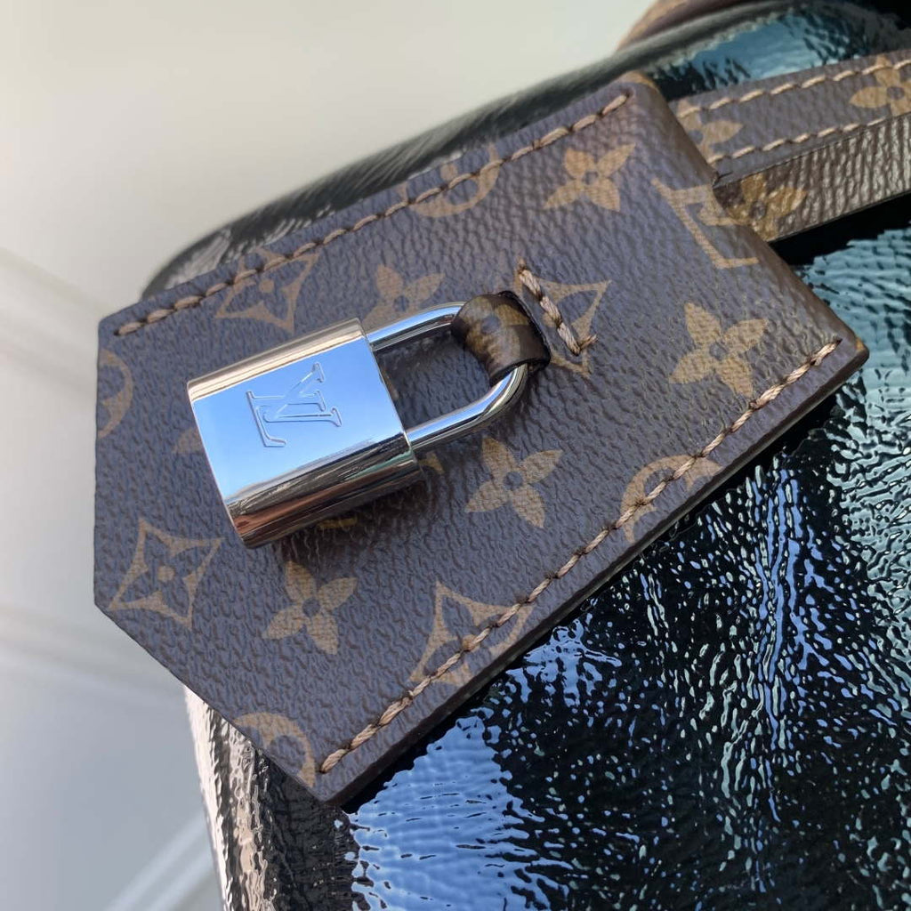 LV M27920 Louis Vuitton Express PM Bag Black