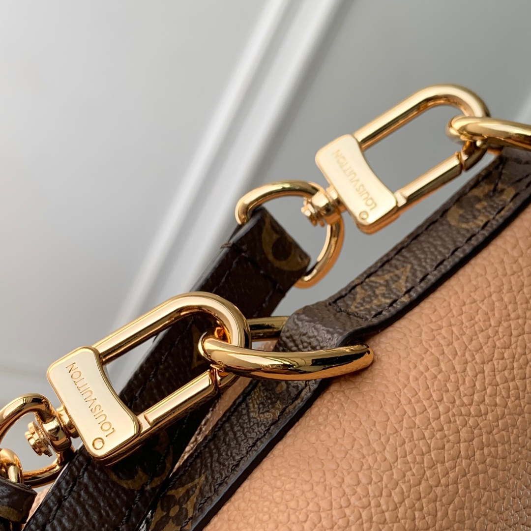 LV M28029 Louis Vuitton Multipass Handbag Arizona Beige