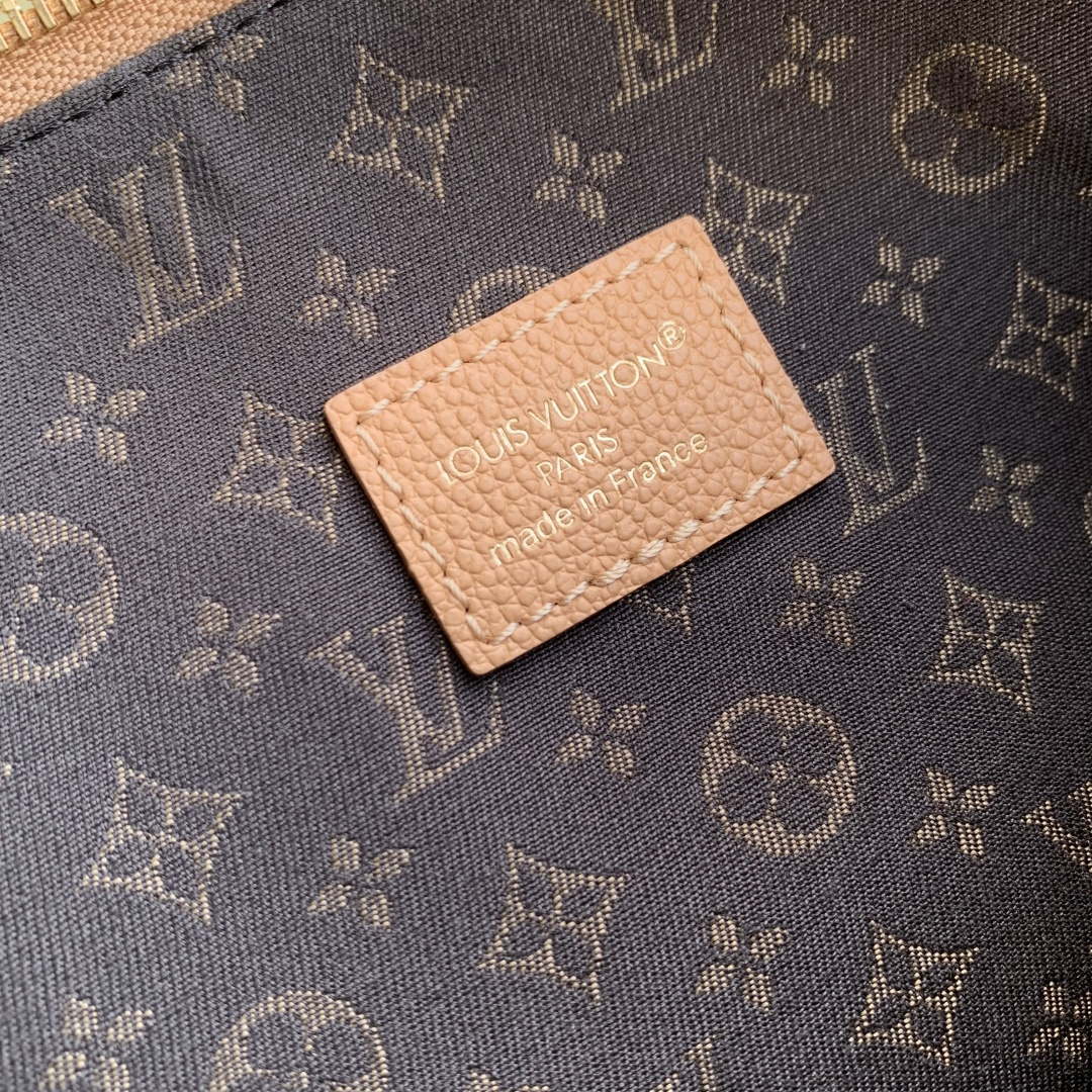 LV M28029 Louis Vuitton Multipass Handbag Arizona Beige