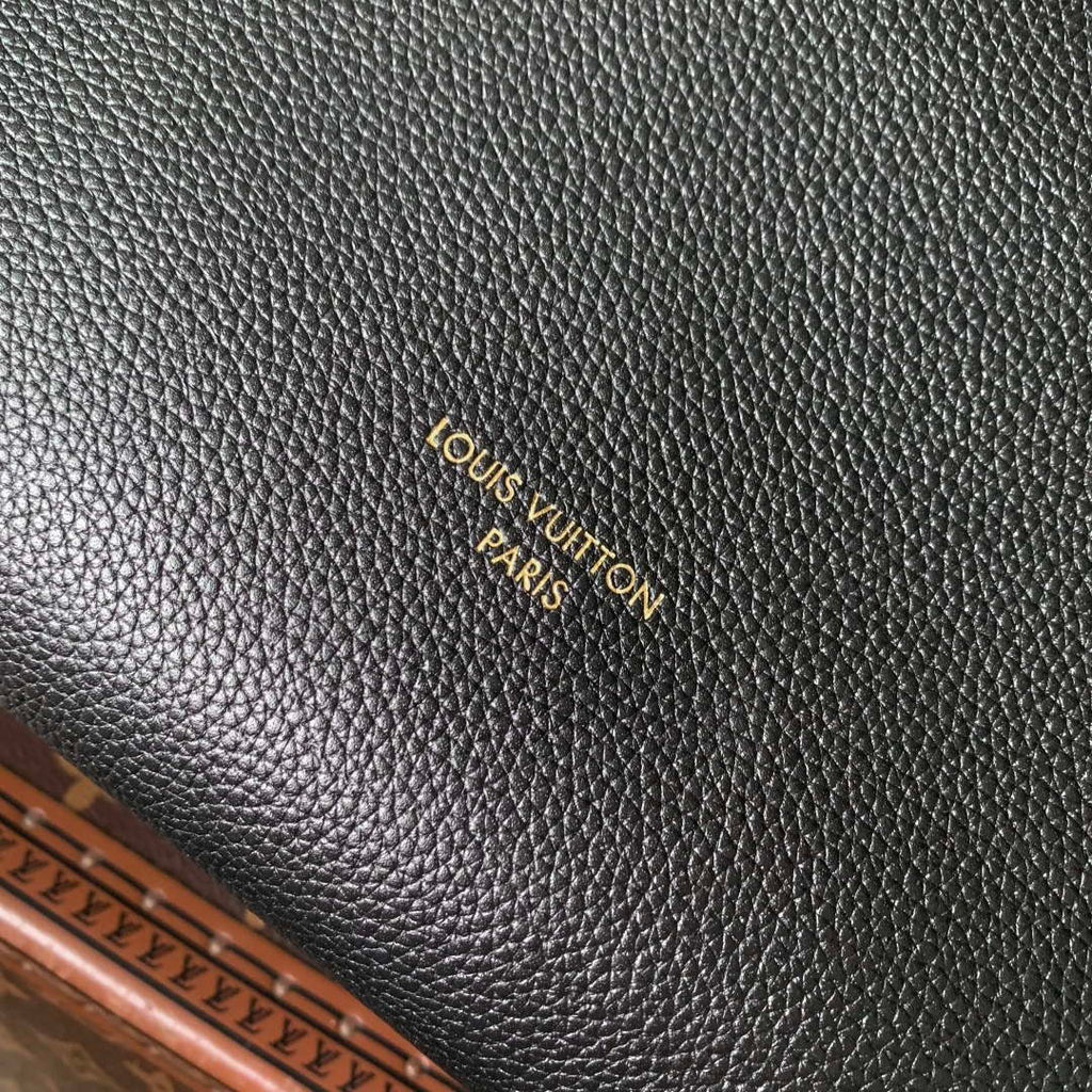 Louis Vuitton LV M29195 Multipass Handbag Other Leathers Black