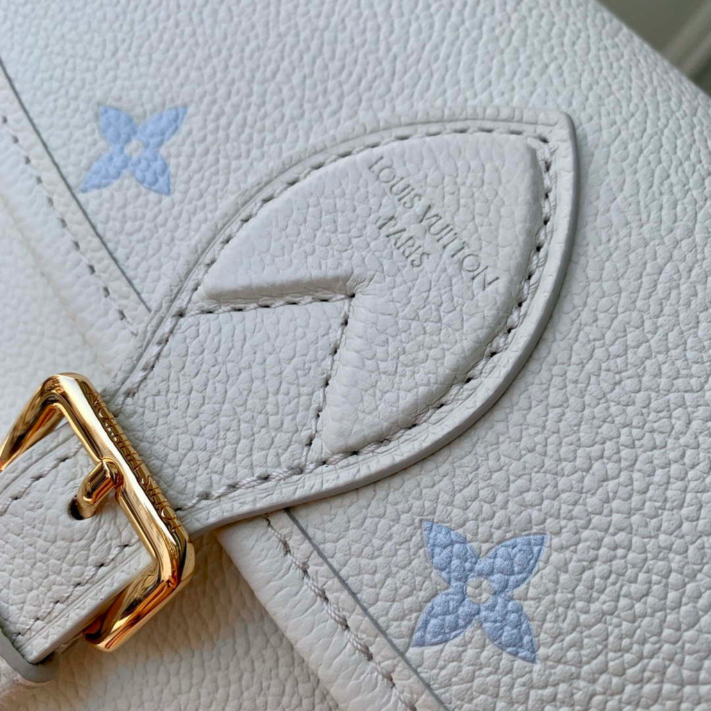 LV M28054 Louis Vuitton Diane Handbag Milky White/Blue