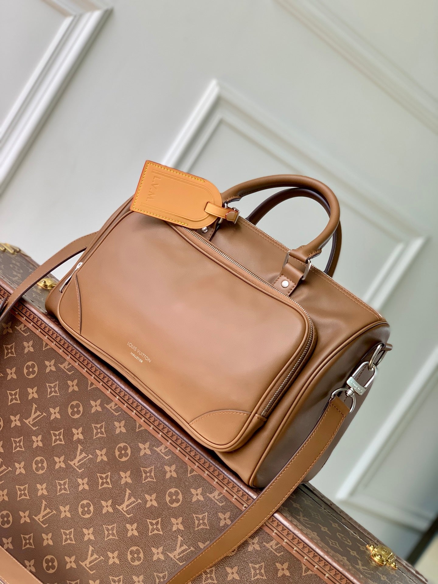 LV M28100 Louis Vuitton Keepall Cargo Bandoulière 35 Bag Caramel