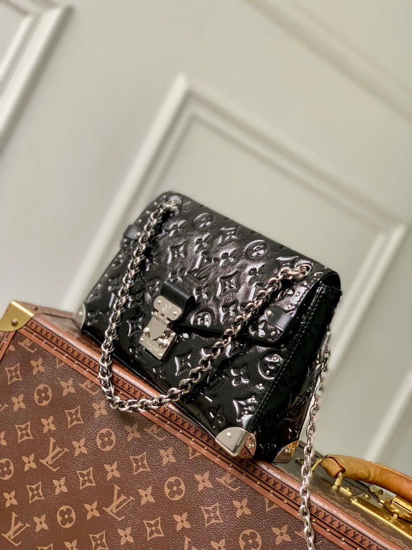 LV M28137 Louis Vuitton Trunkie Handbag Black