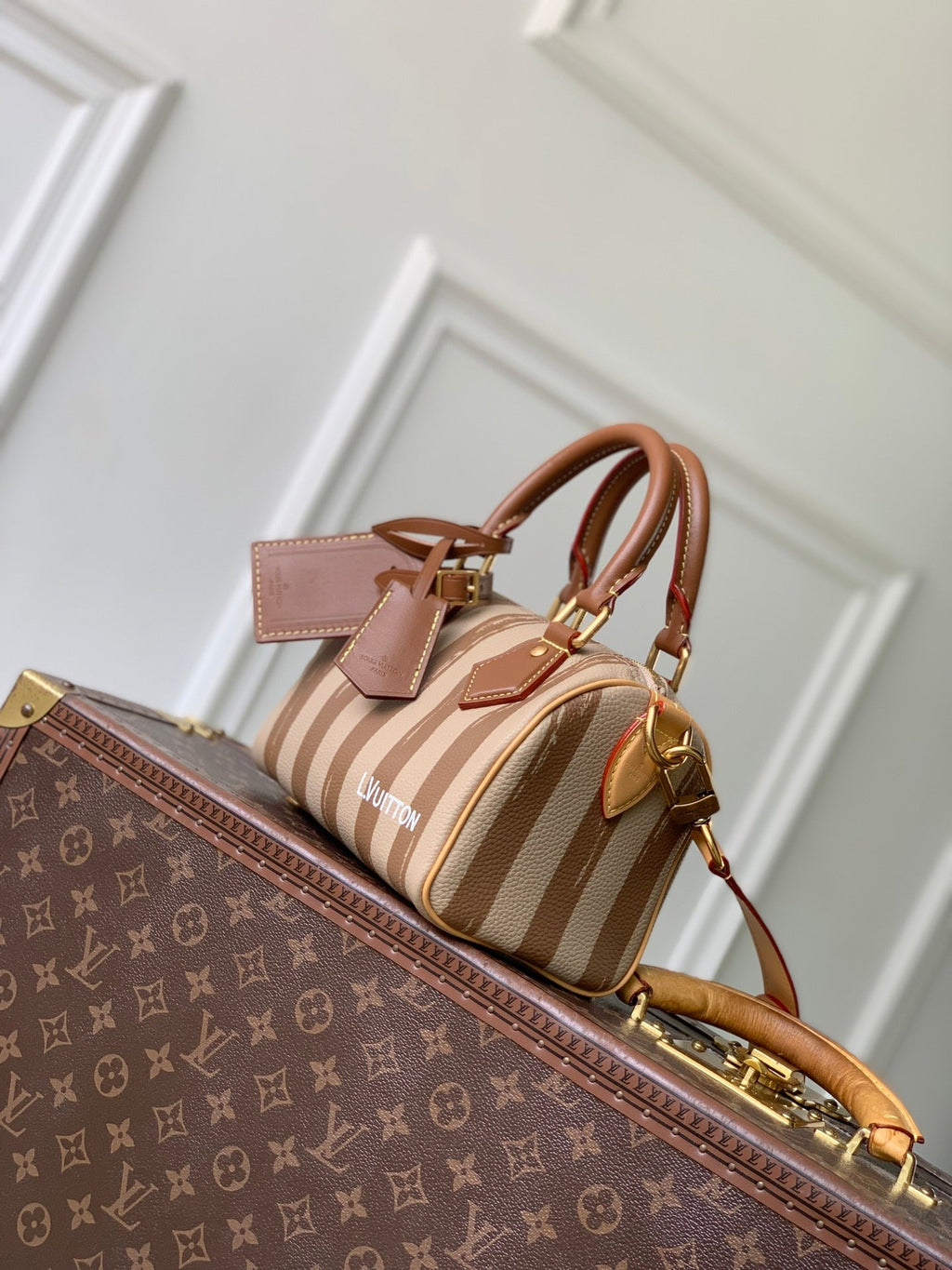 LV M28186 Louis Vuitton Speedy P9 Bandoulière 20 Bag Brown stripes
