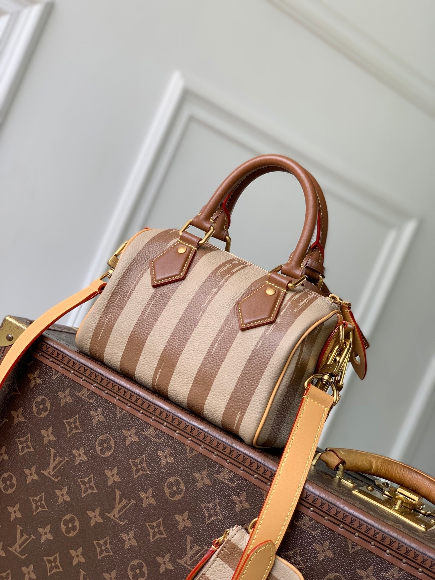 LV M28186 Louis Vuitton Speedy P9 Bandoulière 20 Bag Brown stripes