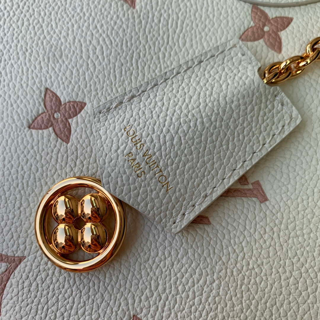 LV M28313 Louis Vuitton OnTheGo PM Bag Milky White/Peach