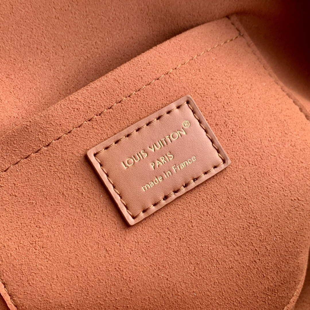 LV M28661 Louis Vuitton Alma BB Bag Tan