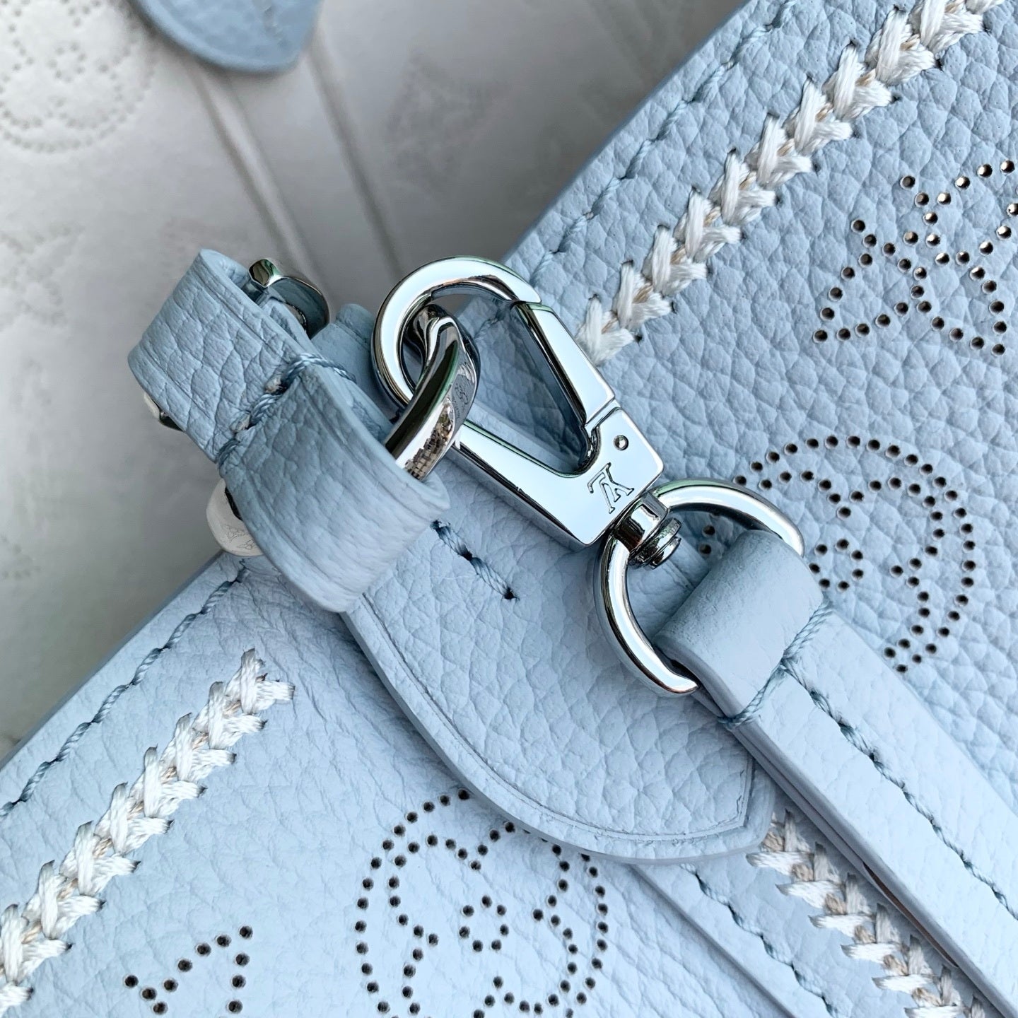 LV M29375 Louis Vuitton Blossom PM Handbag Bleu Olympe