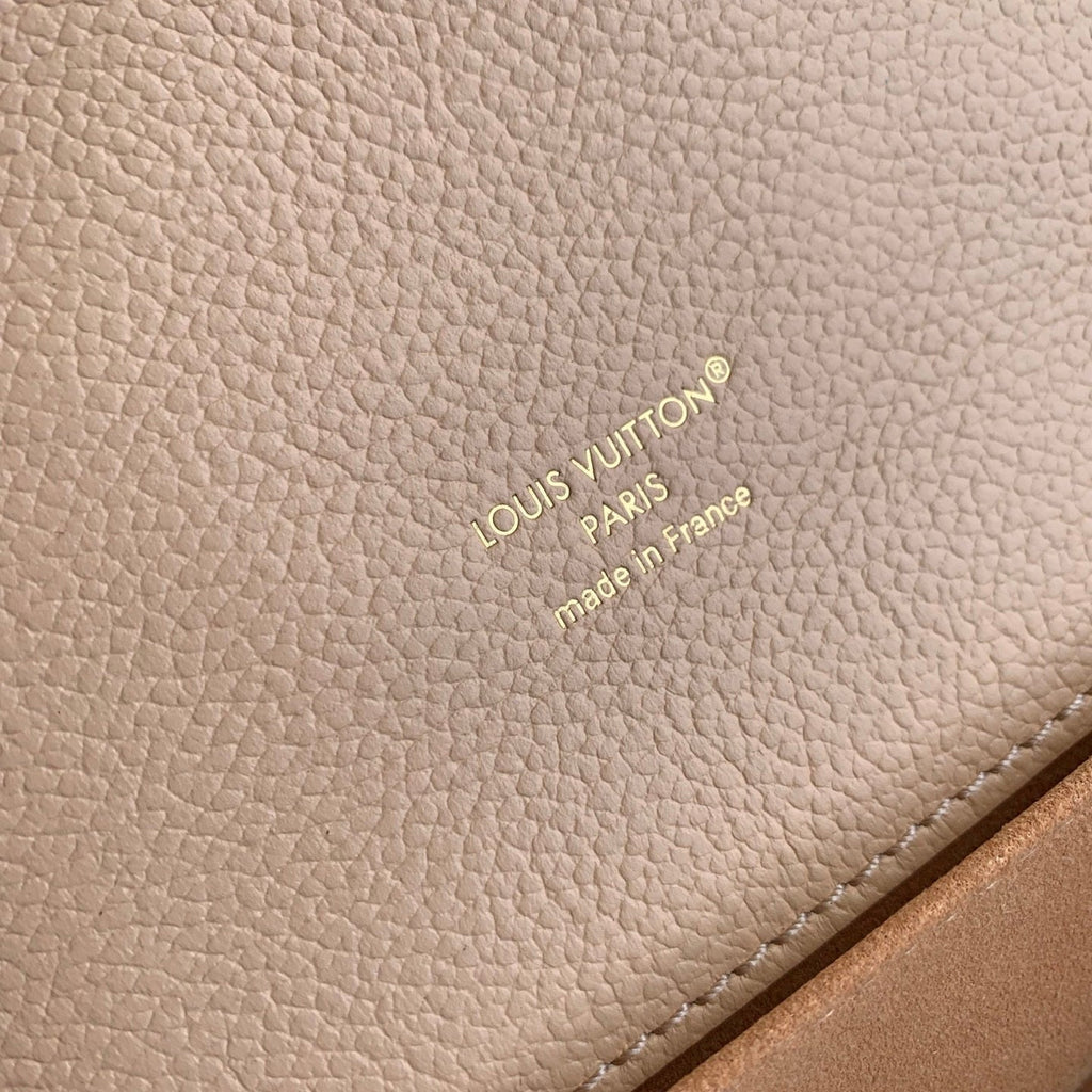 LV M29497 Louis Vuitton Pochette Métis MM Bag Hazelnut Couture