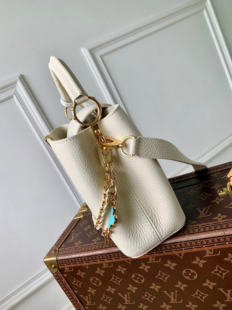 LV M29608 Louis Vuitton Capucines BB Bag Taurillon Leather Off-white