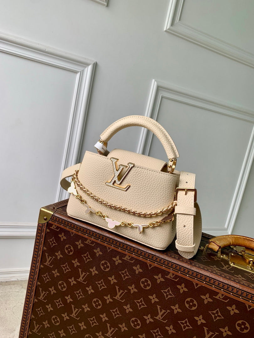 LV M29608 Louis Vuitton Capucines Mini Bag Taurillon Leather Beige