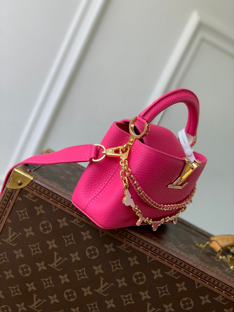 LV M29608 Louis Vuitton Capucines Mini Bag Taurillon Leather Rose red