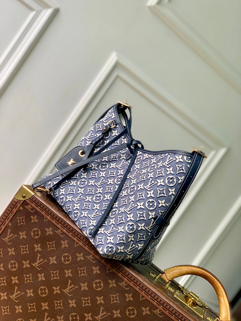 LV M2A155 Louis Vuitton Pochette Hills Bag Monogram Bleu