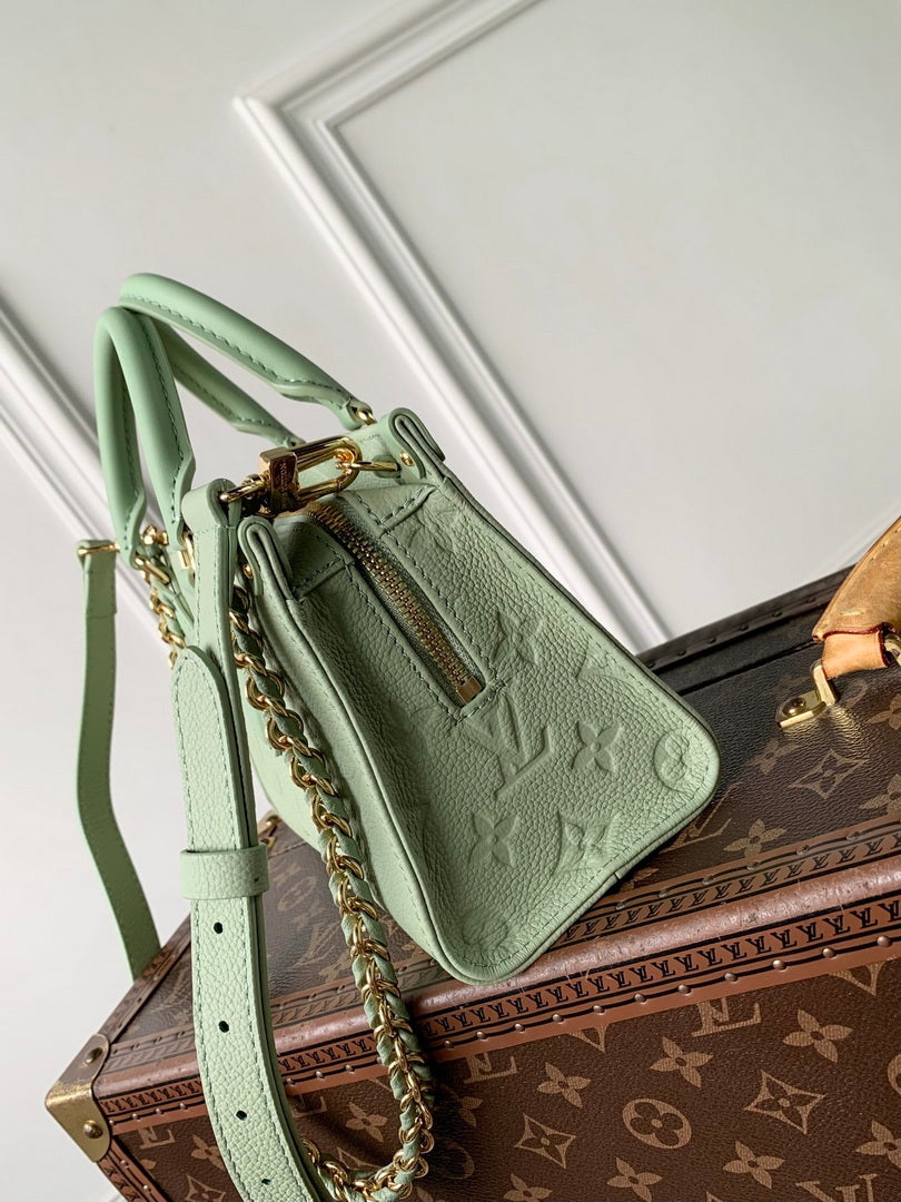 LV M2A337 Louis Vuitton OnTheGo East-West Bag Minty