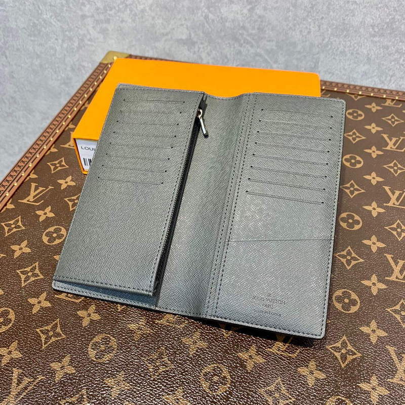 LV M30298 Louis Vuitton Brazza Wallet Taiga leather