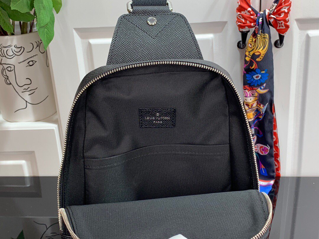 LV M30443 Louis Vuitton Avenue Sling Bag Black - luxibagsmall