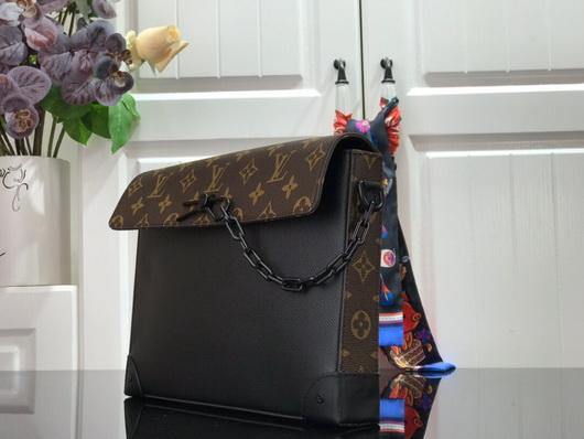 LV M30583 Louis Vuitton Pochette Voyage Steamer Bag Black - luxibagsmall