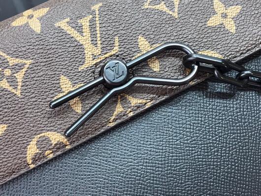 LV M30583 Louis Vuitton Pochette Voyage Steamer Bag Black - luxibagsmall