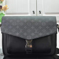 LV M30746 Louis Vuitton M30745 New Messenger Bag Black