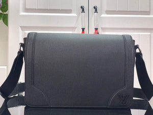 LV M30807 Louis Vuitton New Flap Messenger Black - Default Title - View 1