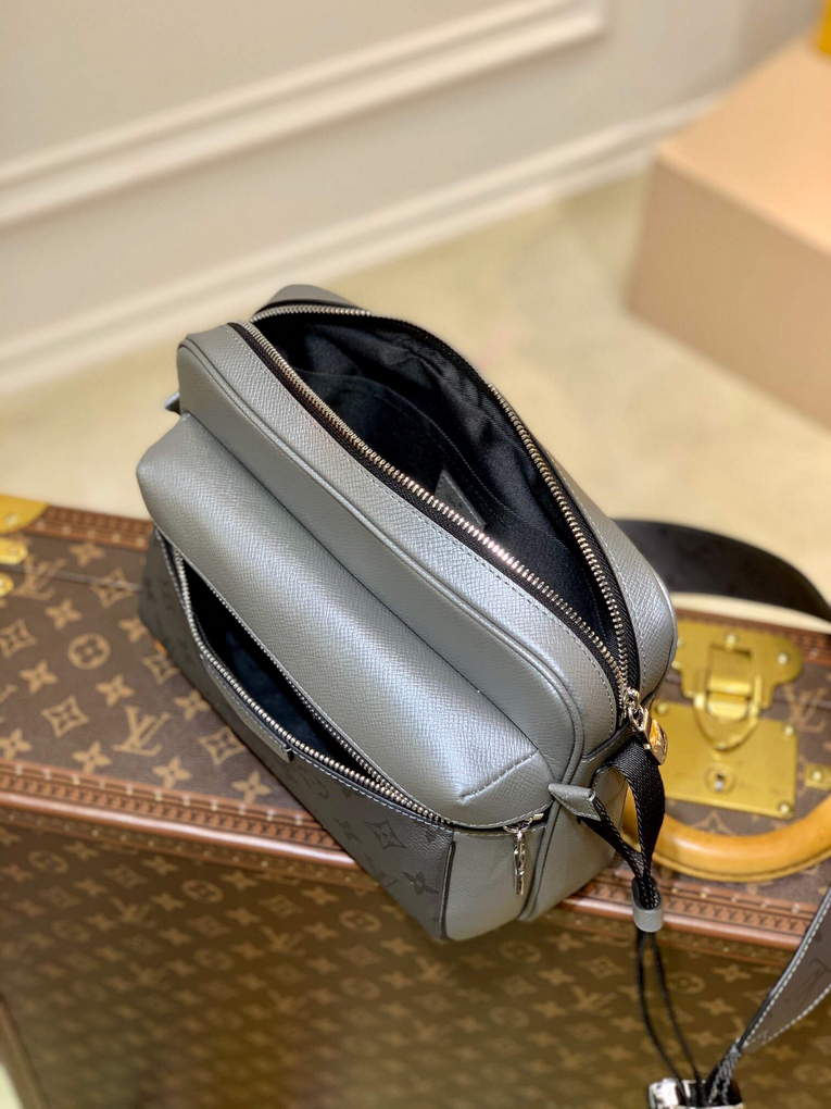 LV M30830 Louis Vuitton Outdoor Messenger Silver - Default Title - View 7