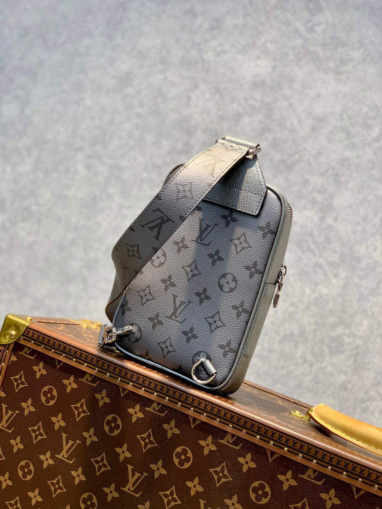 LV M30833 Louis Vuitton Outdoor Slingbag Gunmetal gray - Default Title - View 2
