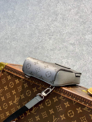 LV M30833 Louis Vuitton Outdoor Slingbag Gunmetal gray - Default Title - View 3