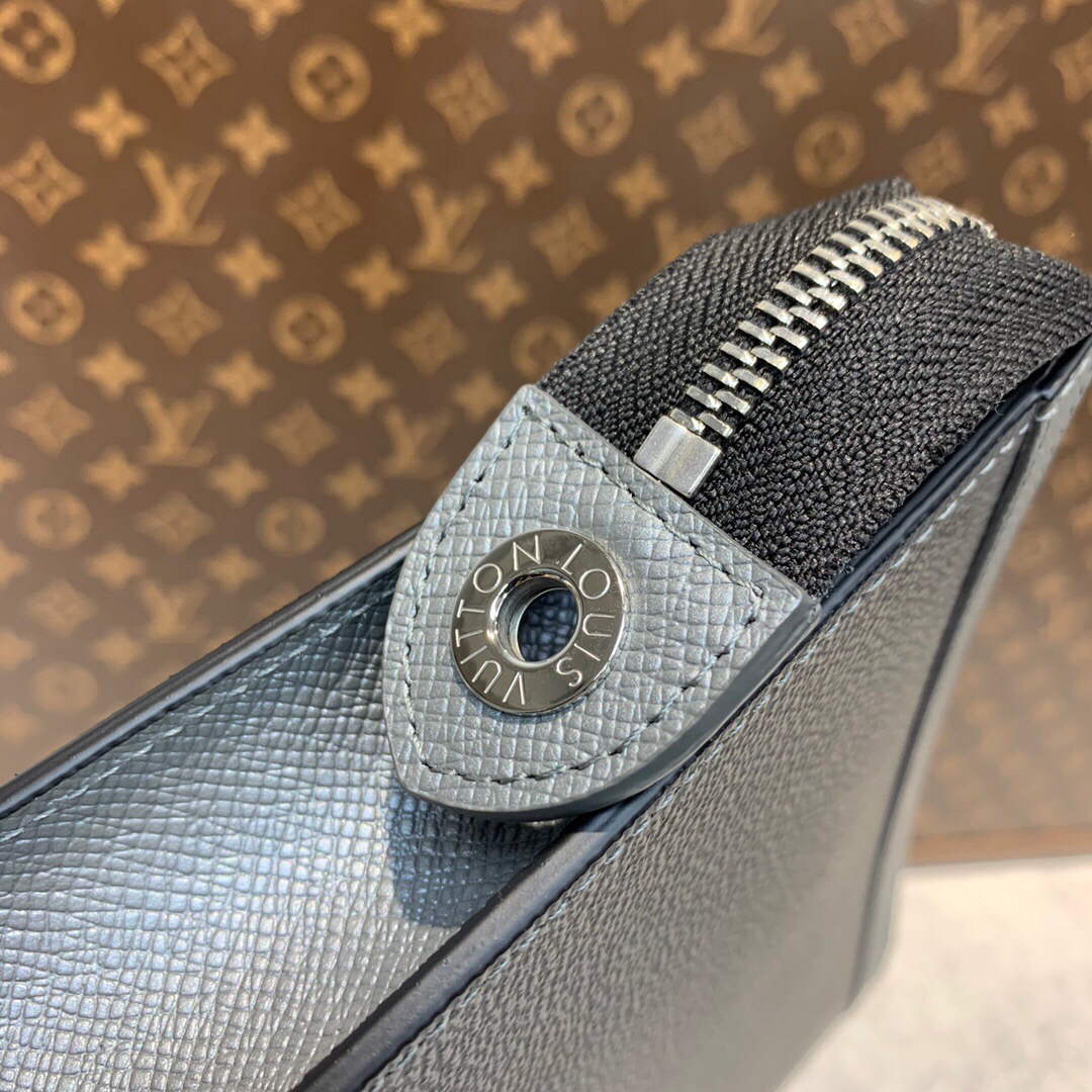 LV M30840 Louis Vuitton Pochette Voyage MM Taiga leather - Default Title - View 6