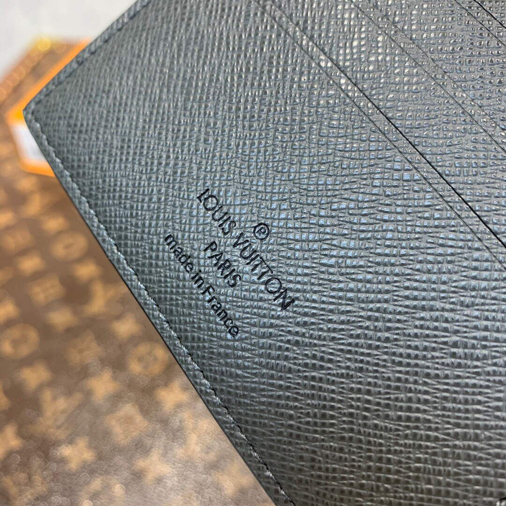LV M30843 Louis Vuitton Multiple Wallet Gunmetal Gray