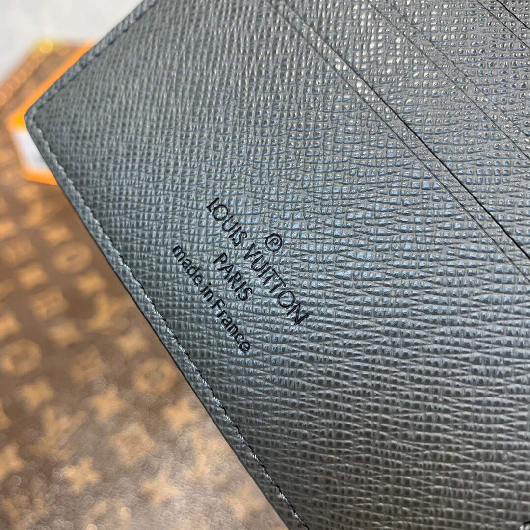 LV M30843 Louis Vuitton Multiple Wallet Gunmetal Gray