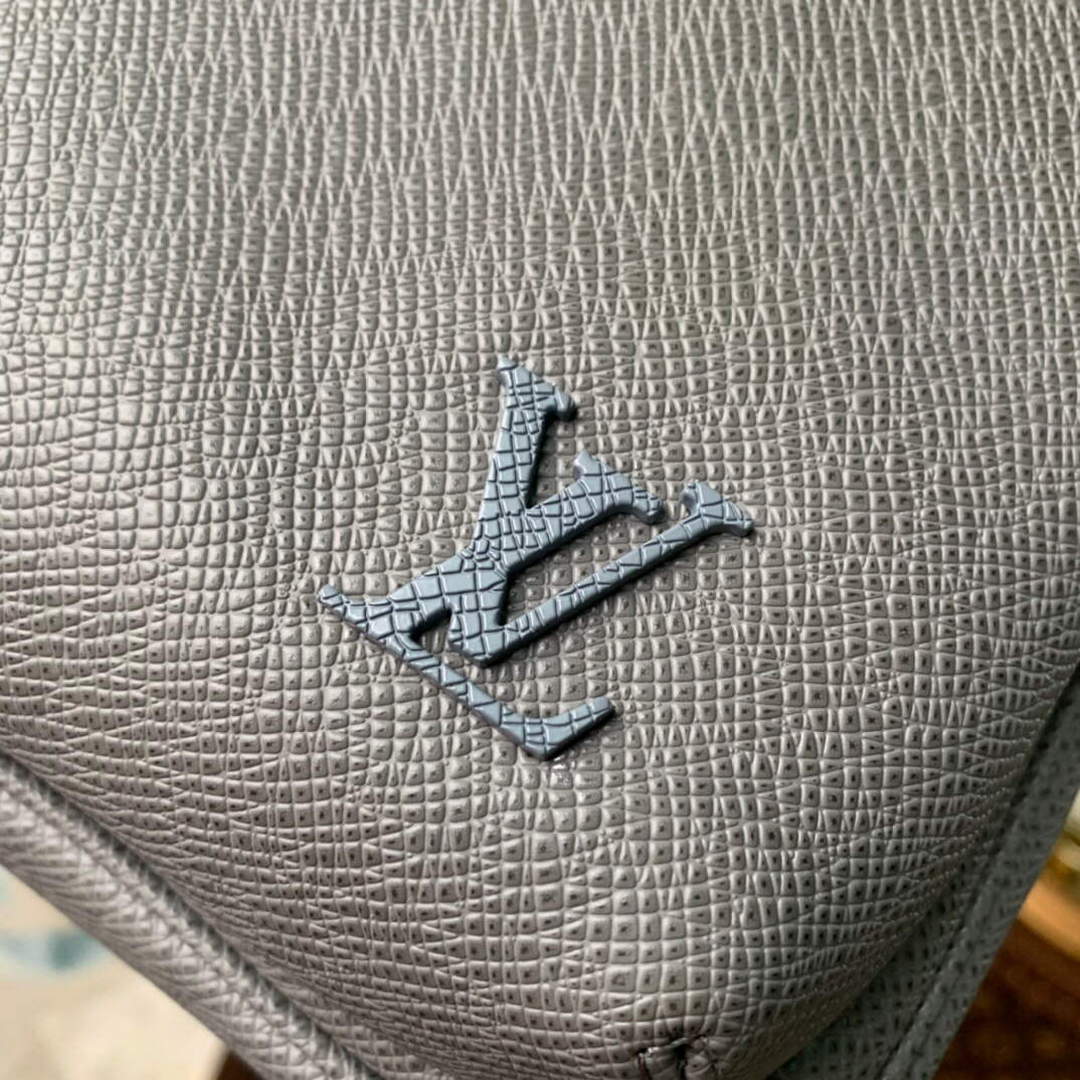 LV M30859 Louis Vuitton Avenue Sling Bag Glacier - Default Title - View 5